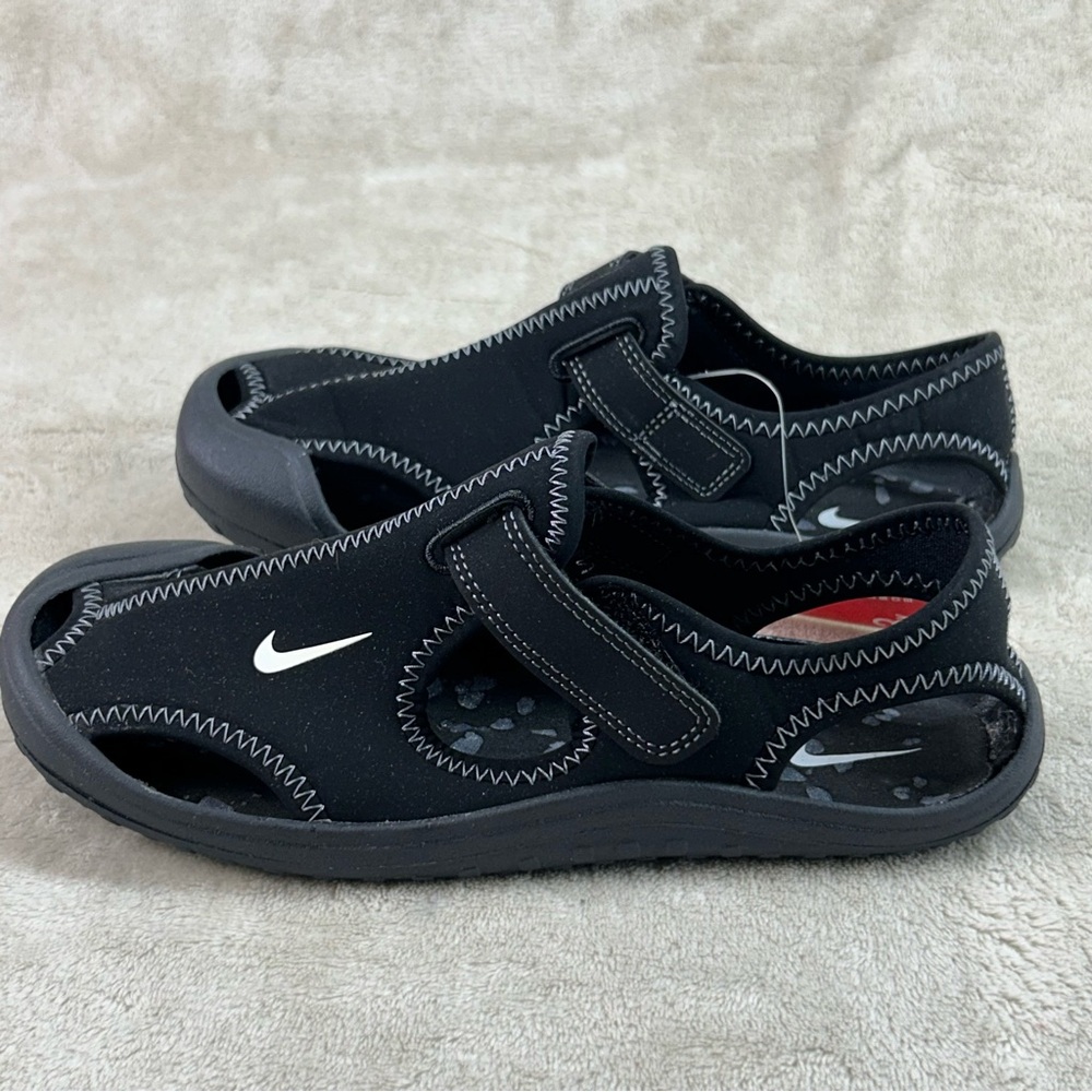 Nike Sunray Protect(PS) Sandals Kids Size 3Y Black White